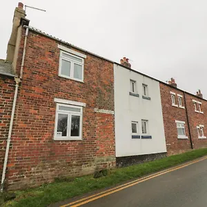 https://mulgrave-cottage-saltburn-by-the-sea.yorkshirehotels.net